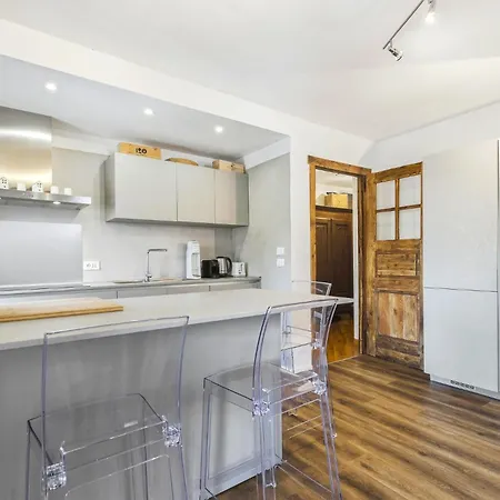 Hostdomus - Inside Alps Apartment